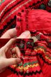 画像17: 50〜60年代レッド×ブラック×グリーンなみなみ＆刺繍テープ付きメキシカンサーキュラースカート (17)