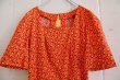 画像9: 70年代オレンジレッド×イエロー×ブラック花柄スクエアネック半袖ドレス (9)