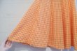 画像12: オレンジ×イエローチェック飾りリボン付きキャミソールミドル丈ドレス (12)
