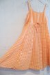 画像11: オレンジ×イエローチェック飾りリボン付きキャミソールミドル丈ドレス (11)