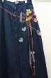 画像12: 70年代 インディゴブルー花刺繍＆花装飾フロントボタンデニムロングスカート (12)