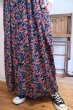 画像7: ブルー×ピンクレッド花柄ポケット付きフロントボタンラウンドネックノースリーブドレス (7)
