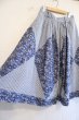 画像10: ネイビー×ホワイトギンガムチェック&花柄パッチワークポケット付きスカート (10)