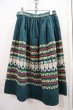 画像12: グリーン×ホワイト×ピンクレッドグアテマラ刺繍ポケット付きスカート (12)