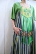 画像6: 70年代グリーン×ブルー×レッド刺繍ストライプリボンフリンジ＆ポケット付き半袖ロングドレス  (6)