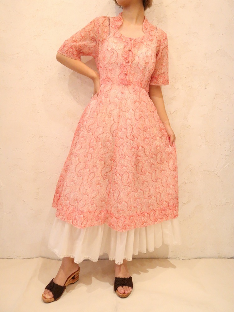 50 60年代レッド ホワイトペイズリー柄ハーフボタン半袖シースルードレス ｆｉｚｚ Select Lady S Vintage Clothing