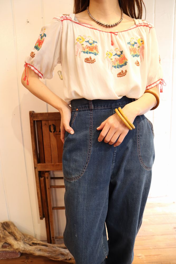 30年代〜40年代ホワイト×レッド×ブルー人刺繍リボン付きスクエアネック半袖チュニック - Ｆｉｚｚ-select Lady's vintage  clothing-