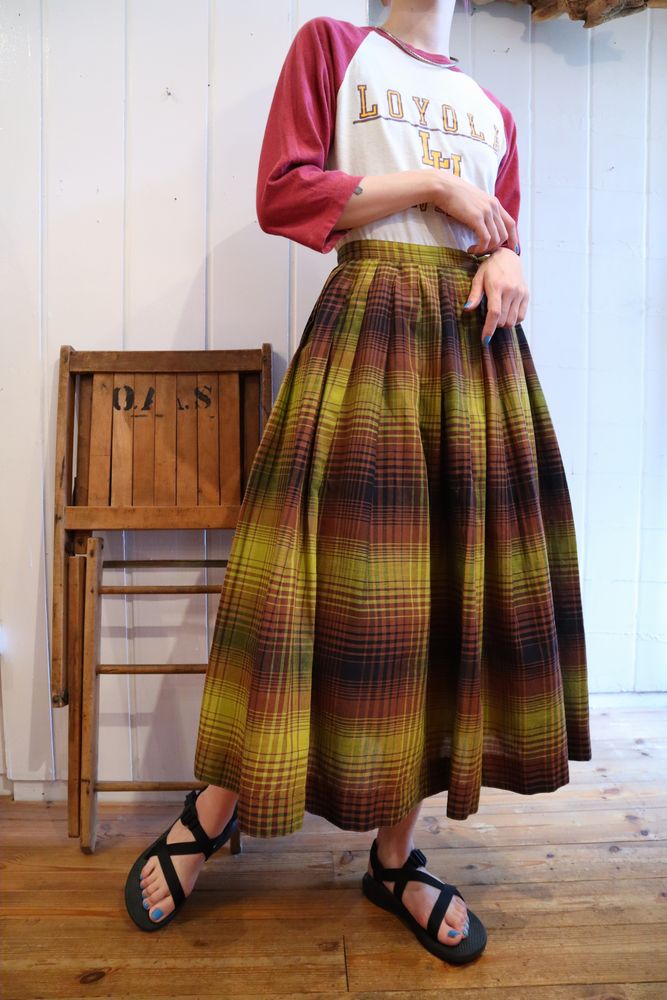 50〜60年代オリーブグリーン×ブラウンチェック柄フレアスカート
